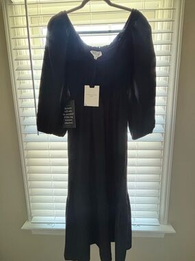 Pomander Place Black Puff-Sleeve Midi Dress with Empire Waist